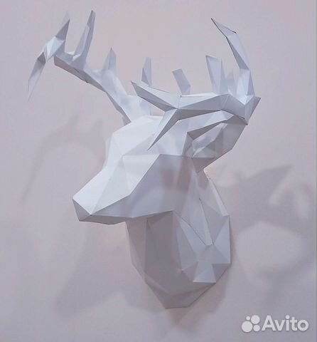 Полигональная фигура олень