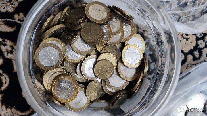 Юбилейные монеты