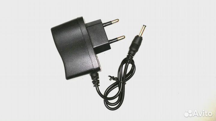 Зарядка для фонарика (4,2В 500мАч) 3,5*1,35 новая