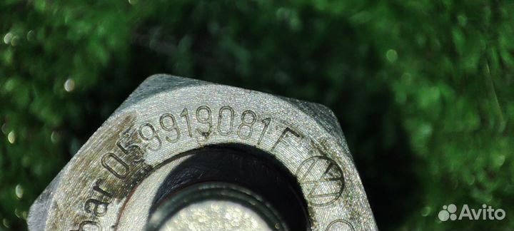 Датчик давления масла Audi Q5 8R 3.0TDI 059919081f