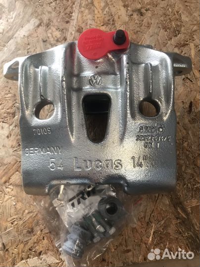 Суппорт тормозной перед лев VW T4 90-96 14