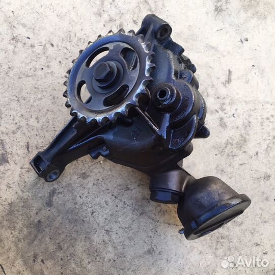 Масляный насос Mercedes w210 M 111.942 2.0