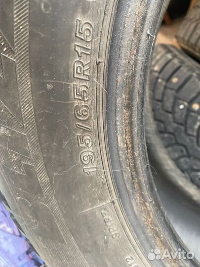 Bridgestone Blizzak Spike-01 195/65 R15