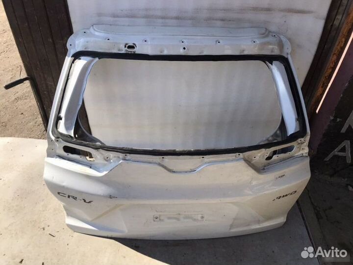 Крышка багажника Honda Cr-V 5 2016