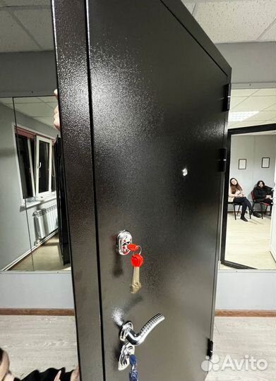 Входная дверь с бесплатной установкой