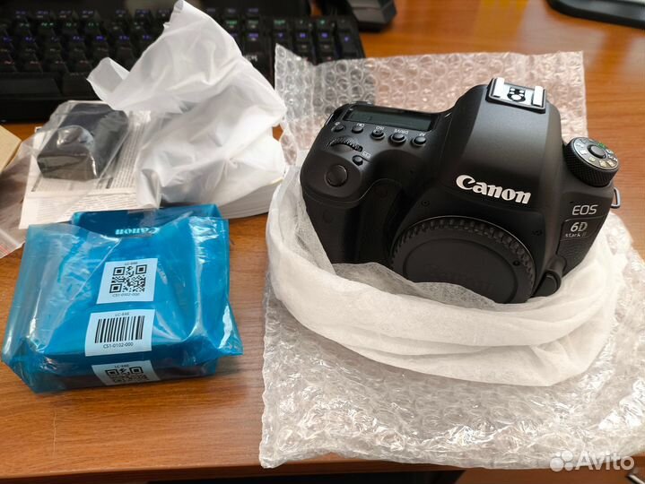 Canon EOS 6D Mark II с объективом, комплект, новый