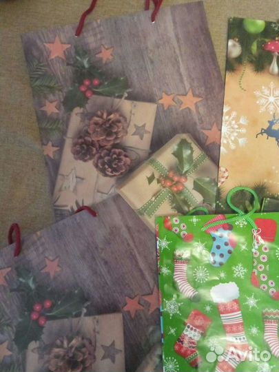 Пакет бумажный подарочный