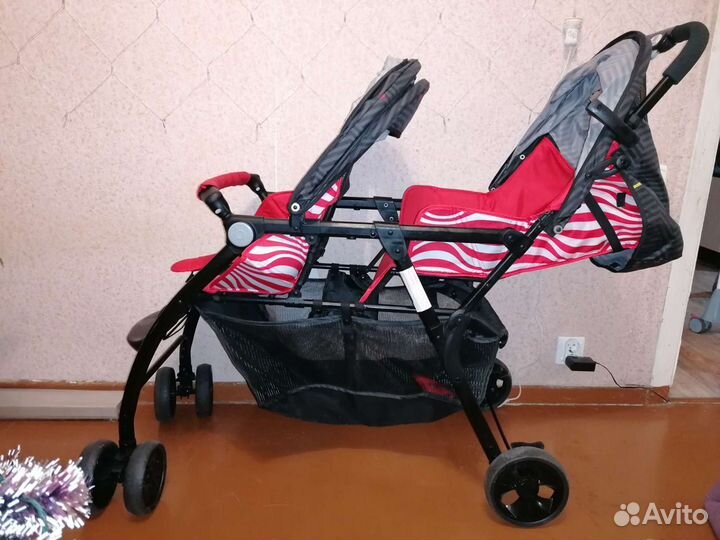 Прогулочная коляска для погодок