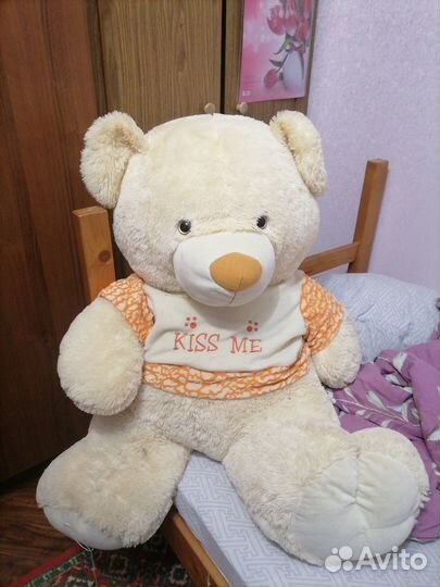 Большой плюшевый мишка