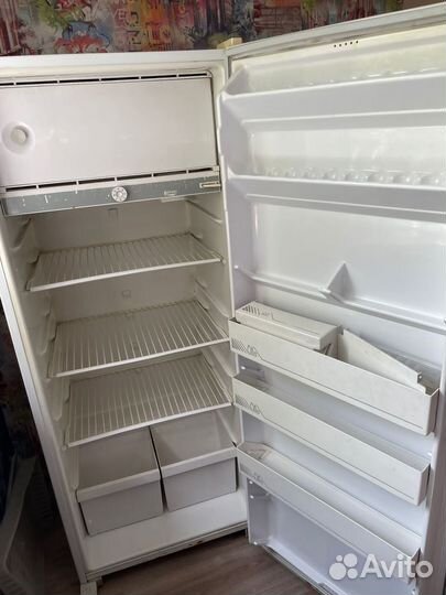 Продам холодильник рабочий бу