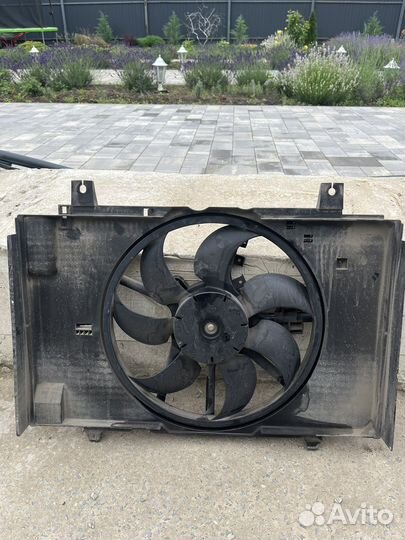 Диффузор вентилятора охлаждения Nisan juke