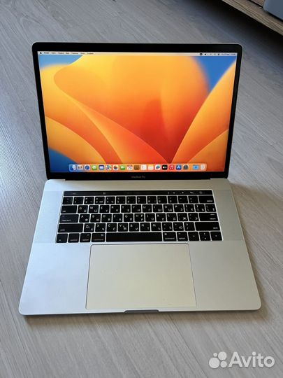 Apple MacBook Pro (15-inch, 2017)