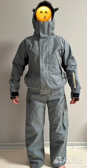 Сноубордический костюм женский