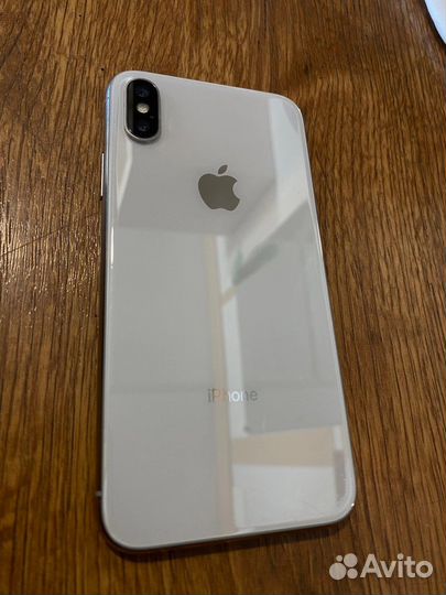 iPhone X, 64 ГБ