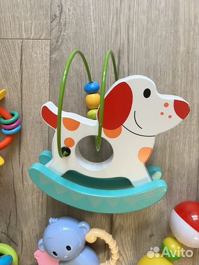 Игрушки для малышей 0+ и 6+