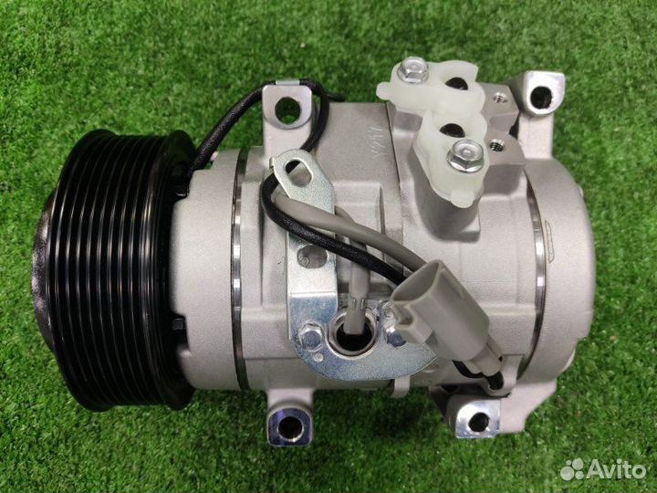 Компрессор кондиционера Toyota Tundra GSK50 3UR