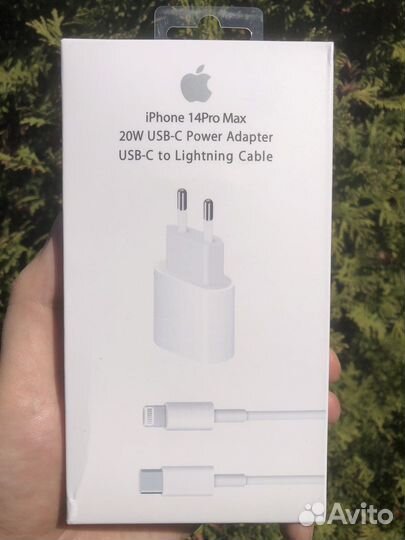 Зарядное устройство для iPhone 20 W+ провод