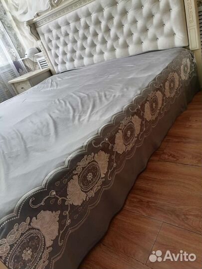 Ткань бархат для штор с вышивкой и жемчугом