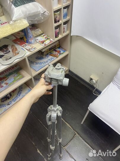 Штатив для фотоаппарата