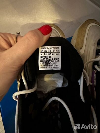 Кроссовки женские adidas ozelia