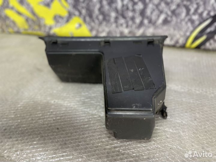 Ниша бардачка Renault Laguna Лагуна 2