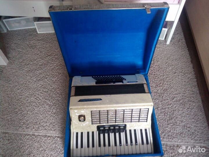 Аккордеон Weltmeister stella