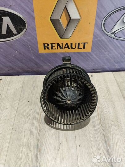 Вентилятор мотор печки отопителя Renault clio 3