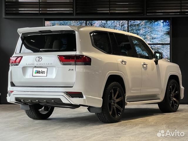 Toyota Land Cruiser 3.3 AT, 2022, 3 000 км