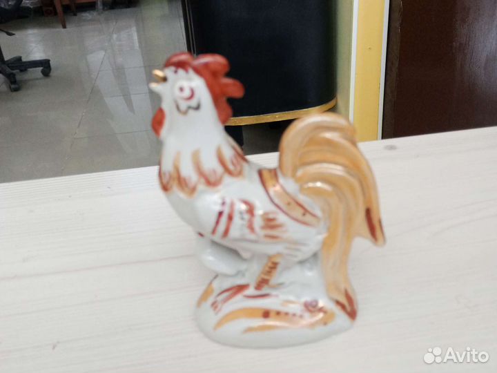 Петушок фарфоровый