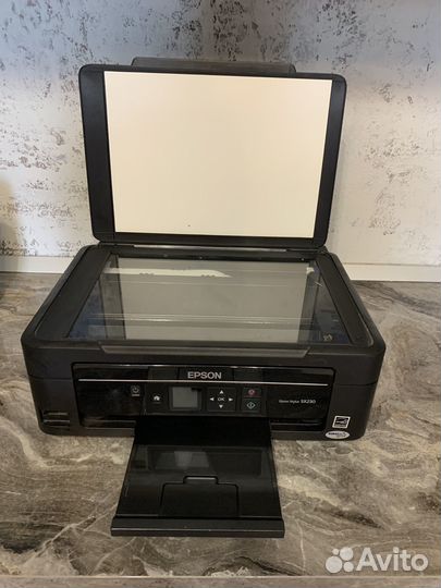 Принтер сканер копир лазерный цветной