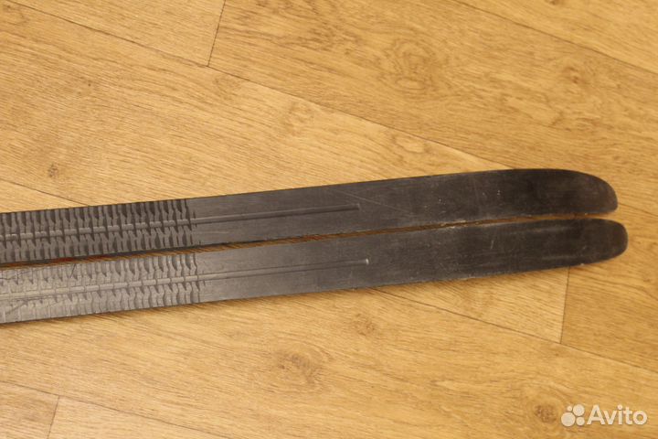 Лыжи беговые детские 130 см без креплений