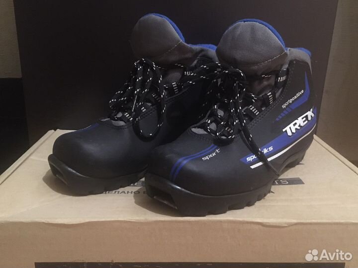 Лыжные ботинки детские 33 размер