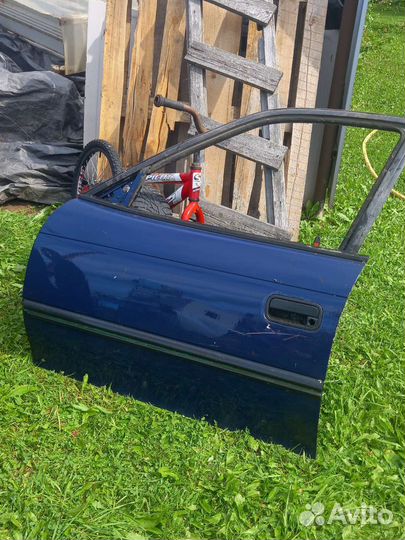 Двери на Opel Astra 1993 года