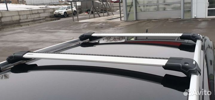 Багажник Thule WingBar Edge