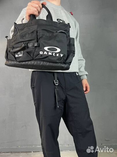 Мессенжер oakley