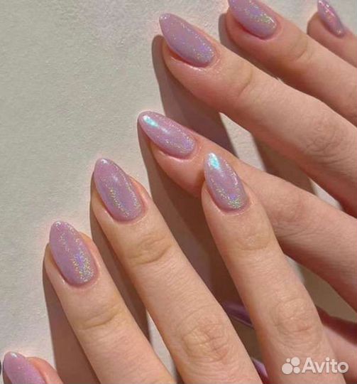 Модель на маникюр с покрытием гель лак