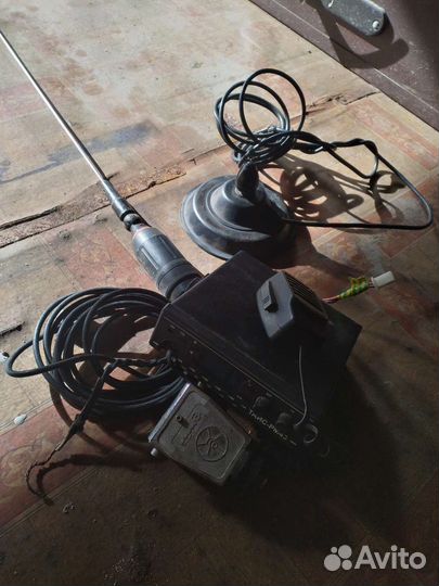 Автомобильная рация с антенной