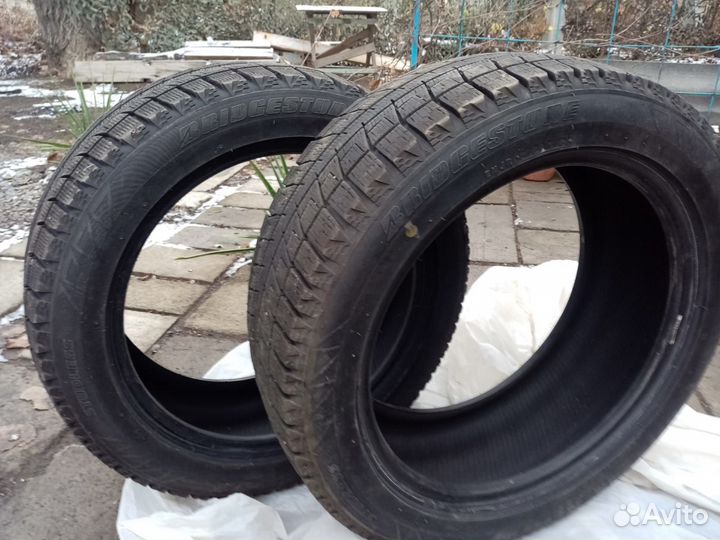 Bridgestone Blizzak Revo2 225/50 R17