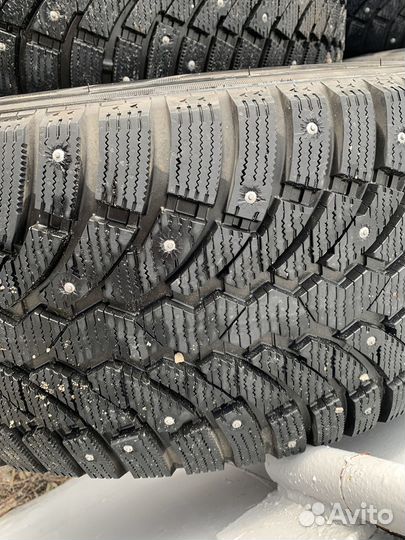 Pirelli Formula Ice 265/60 R18