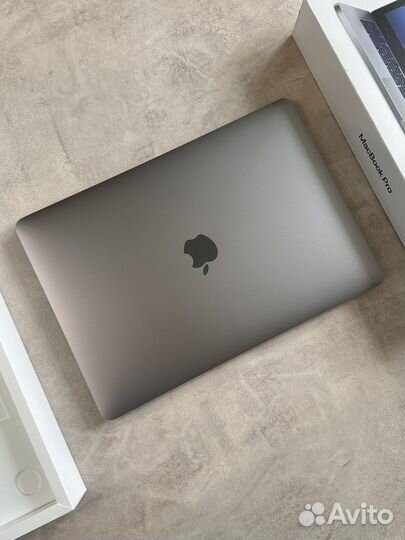MacBook PRO 13 2022 M2 256GB (Чек, На гарантии)