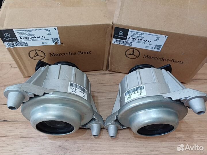 Опора двигателя mercedes-benz A2042404217