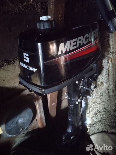 Продам лодочный мотор Меркури 5