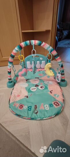 Развивающий коврик с пианино