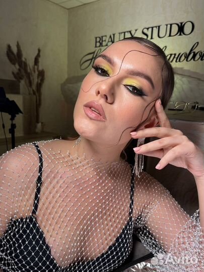 Макияж Причёски. Локоны, афрокудри