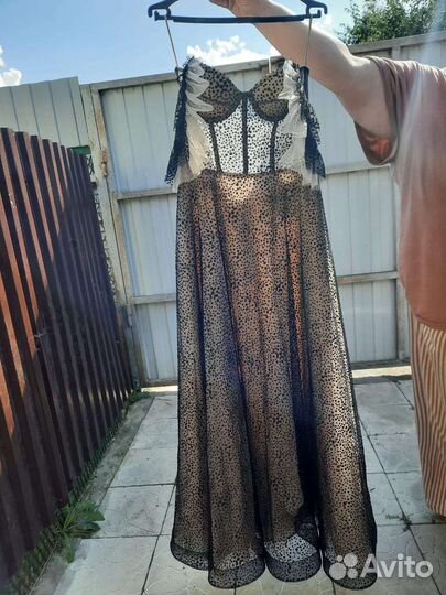 Вечернее платье