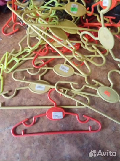 Плечики детские