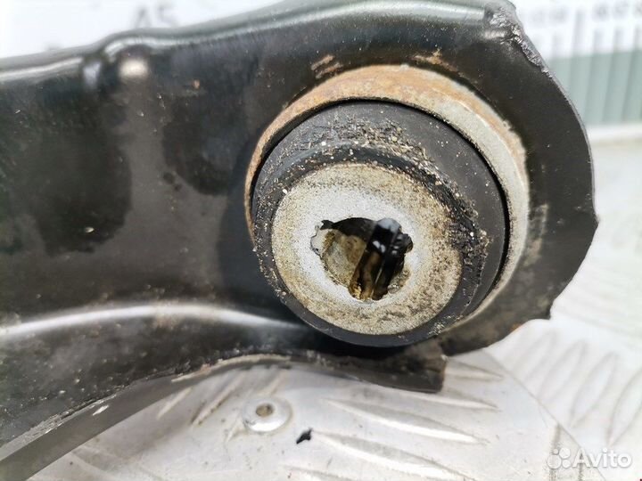 Рычаг передний правый для Renault Kangoo 1