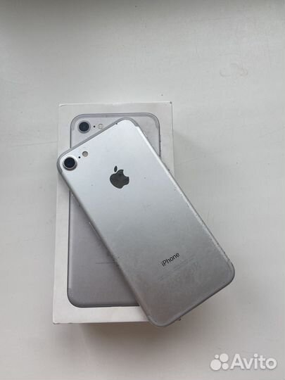 iPhone 7, 128 ГБ