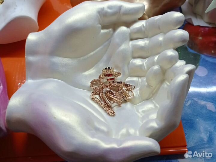 Изделия из гипса