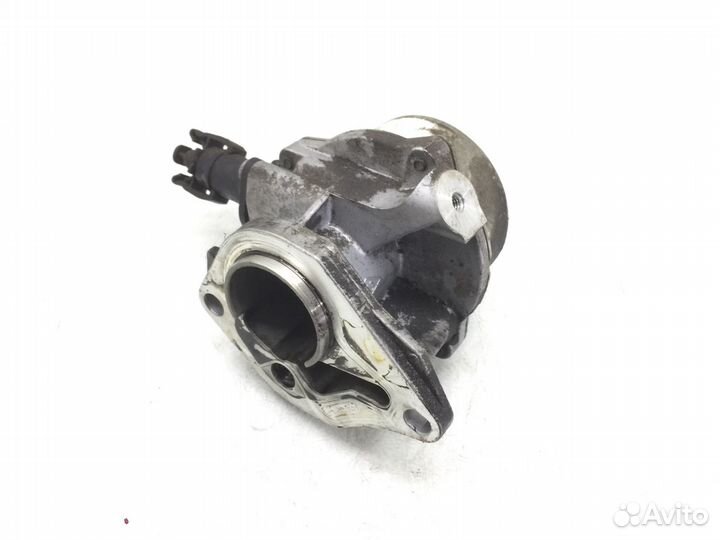 Насос вакуумный Renault Clio 1.5 DCI 2011